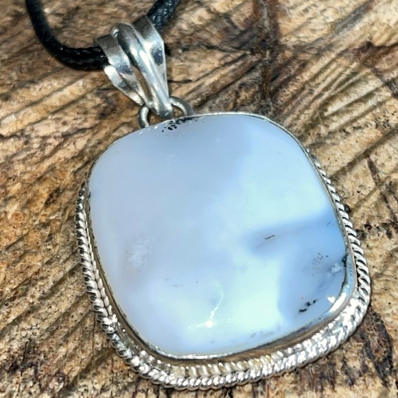 Stone of Plentitude Dendritic Pendant 1 7/8” - Picture 6 of 9